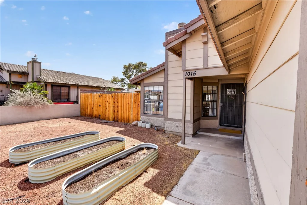 1015 Brookside, Henderson, NV 89015