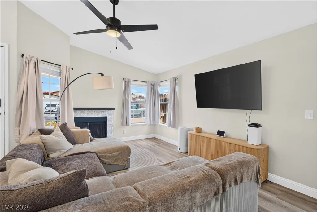1015 Brookside, Henderson, NV 89015