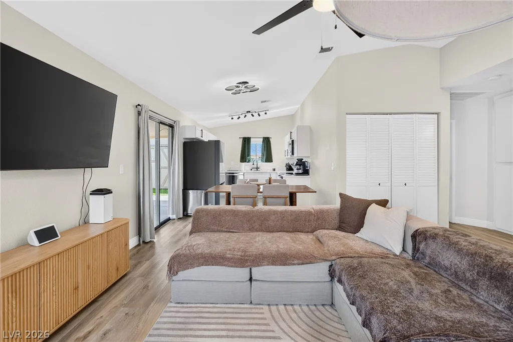 1015 Brookside, Henderson, NV 89015