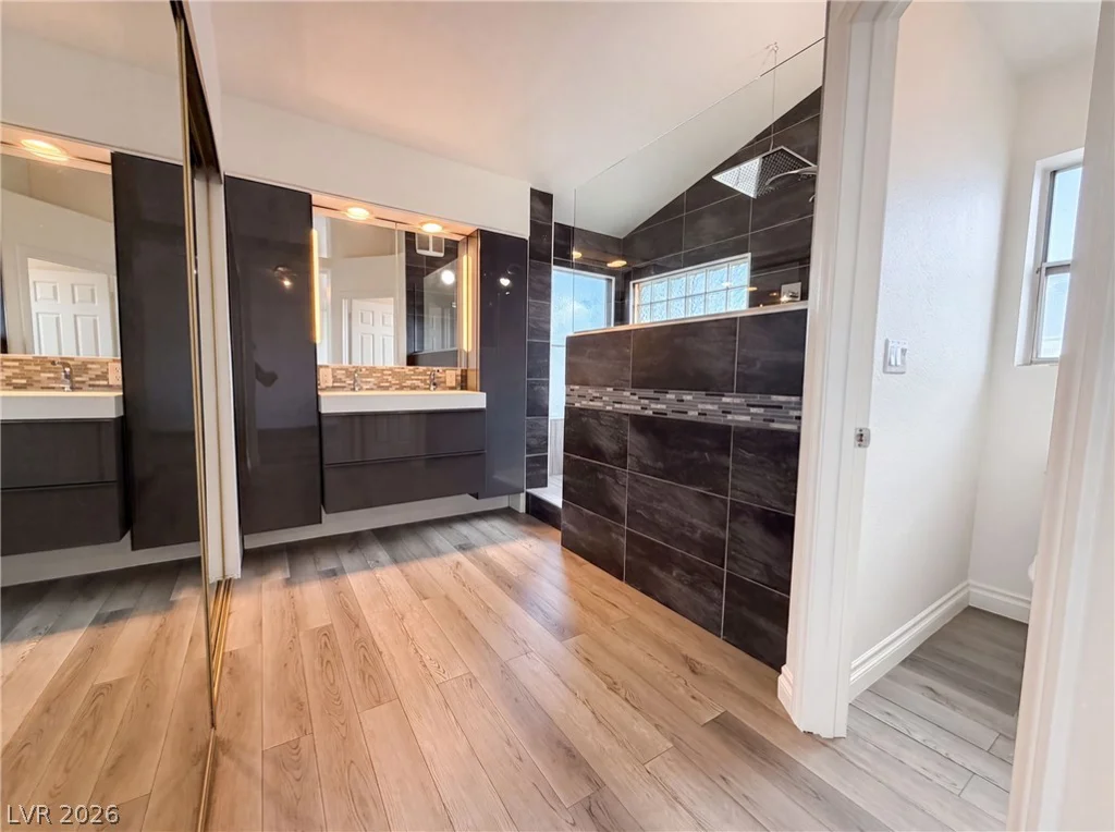 7504 Holloran, Las Vegas, NV 89128