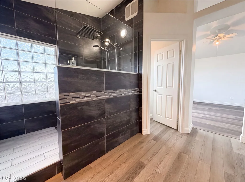 7504 Holloran, Las Vegas, NV 89128