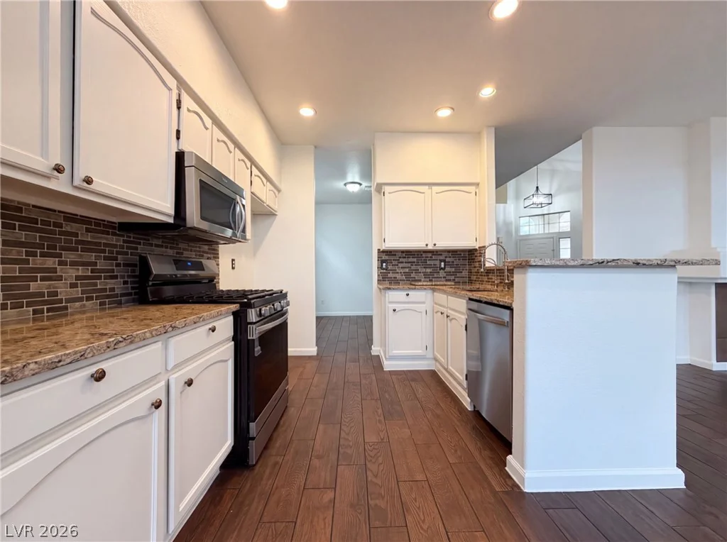 7504 Holloran, Las Vegas, NV 89128