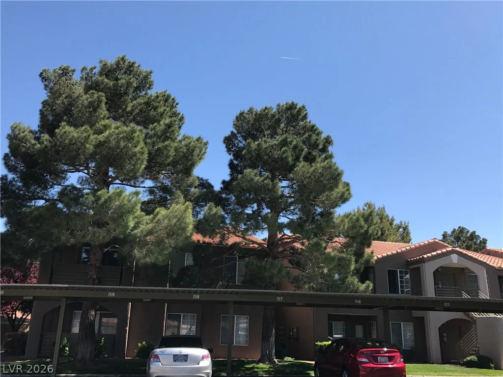 2130 Sealion, Las Vegas, NV 89128
