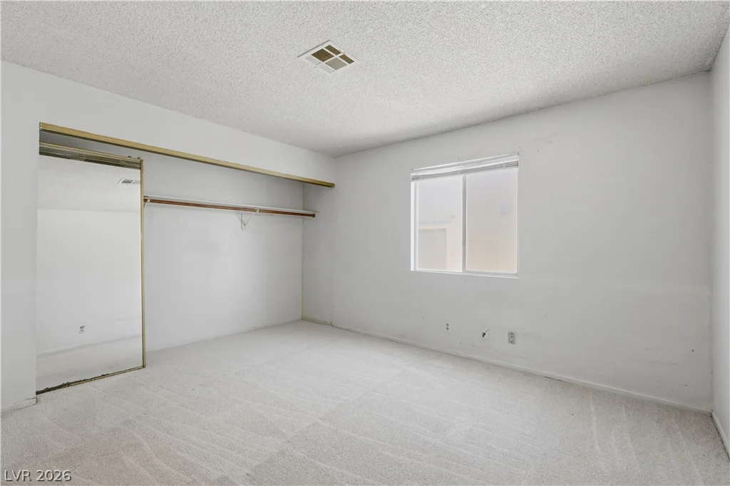 925 Sulphur Springs, Las Vegas, NV 89128