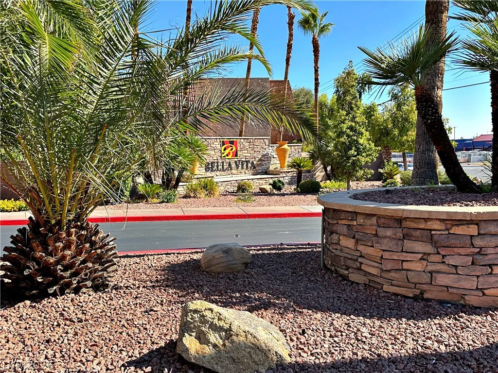 5080 Indian River, Las Vegas, NV 89103