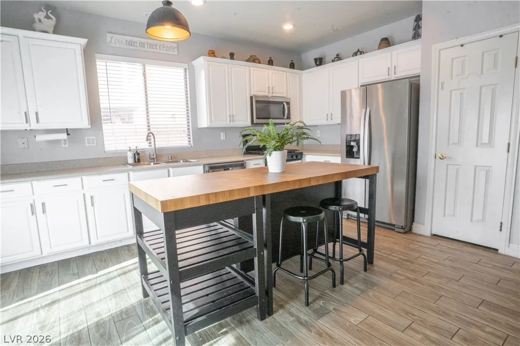 6251 Copper Light, North Las Vegas, NV 89081