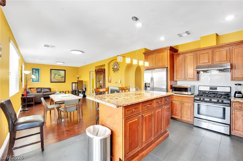 9677 Casper Peak, Las Vegas, NV 89117