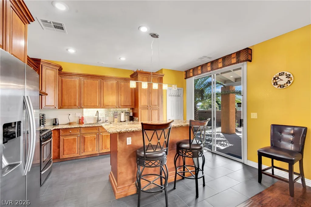9677 Casper Peak, Las Vegas, NV 89117