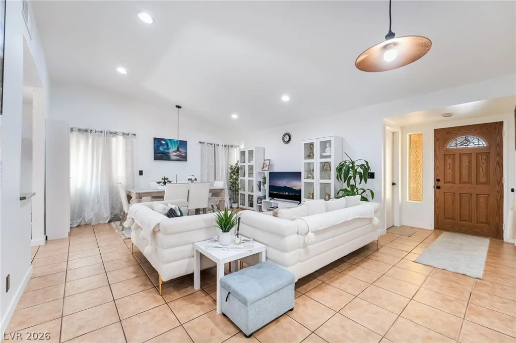 5034 Rappahanock, Las Vegas, NV 89122