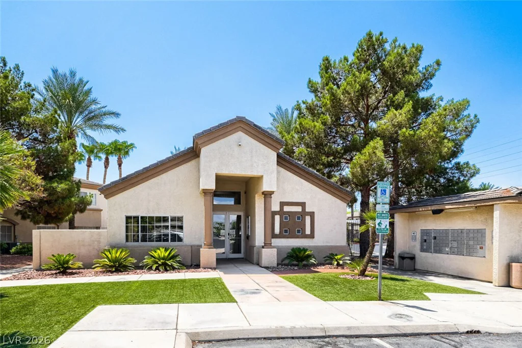 3400 Cabana, Las Vegas, NV 89122