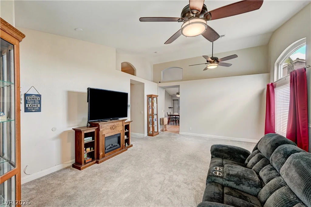 1717 Royal Canyon, Las Vegas, NV 89128