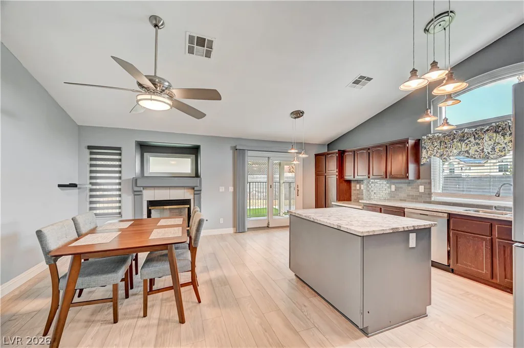 1717 Royal Canyon, Las Vegas, NV 89128