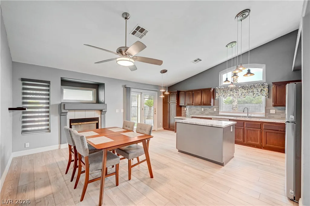 1717 Royal Canyon, Las Vegas, NV 89128