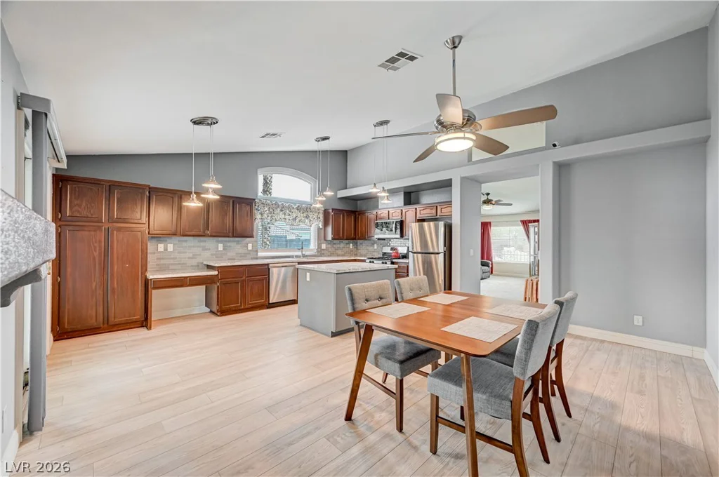 1717 Royal Canyon, Las Vegas, NV 89128