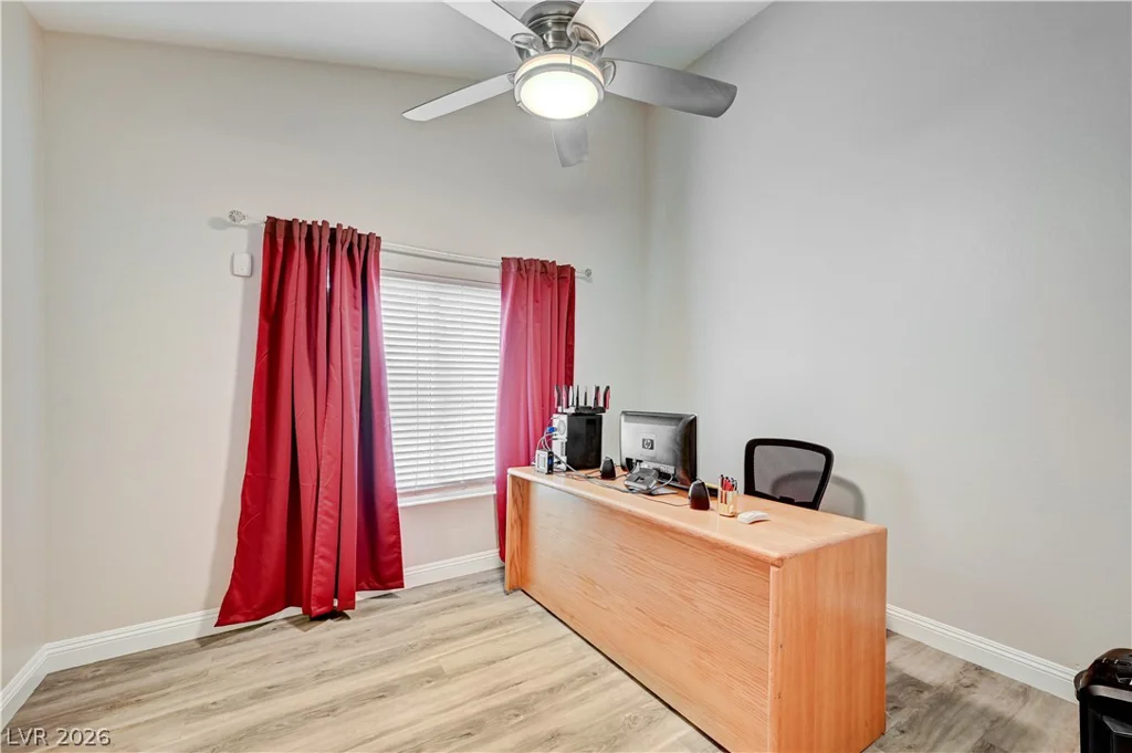 1717 Royal Canyon, Las Vegas, NV 89128