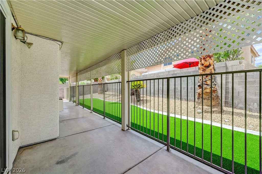 1717 Royal Canyon, Las Vegas, NV 89128