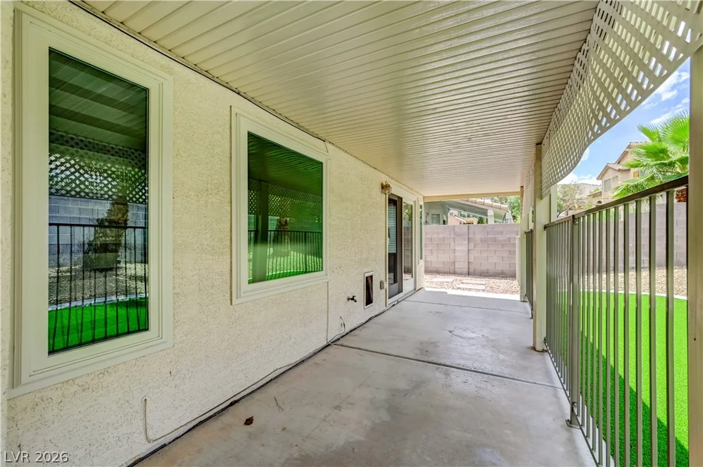 1717 Royal Canyon, Las Vegas, NV 89128