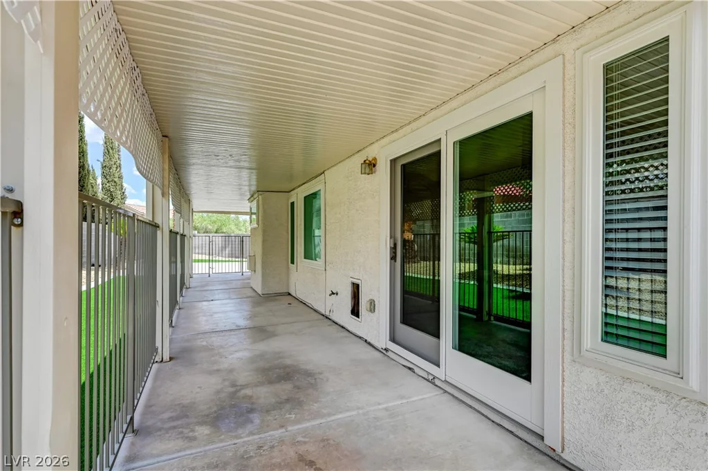 1717 Royal Canyon, Las Vegas, NV 89128