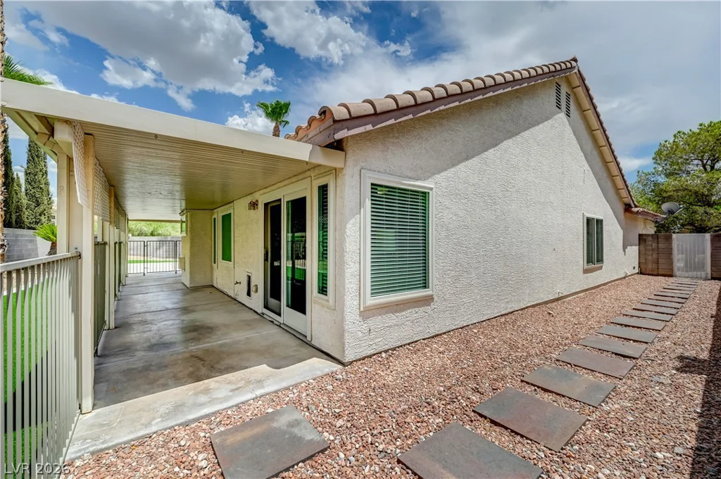1717 Royal Canyon, Las Vegas, NV 89128