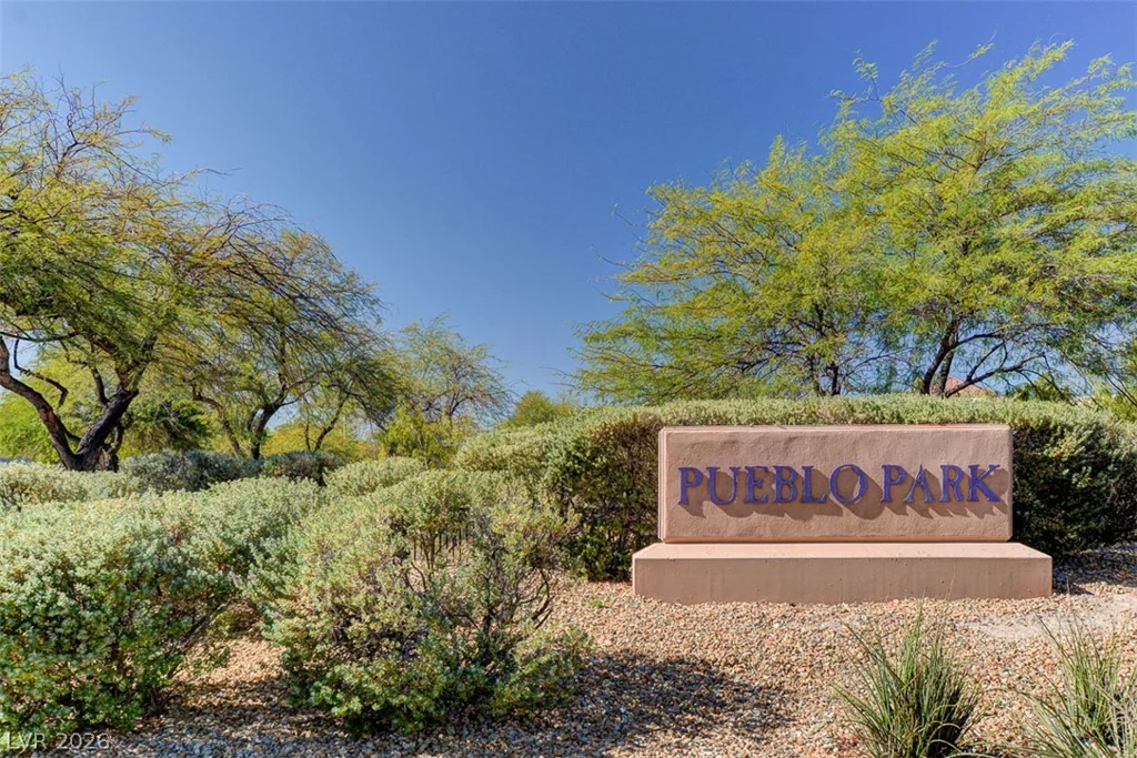 1717 Royal Canyon, Las Vegas, NV 89128
