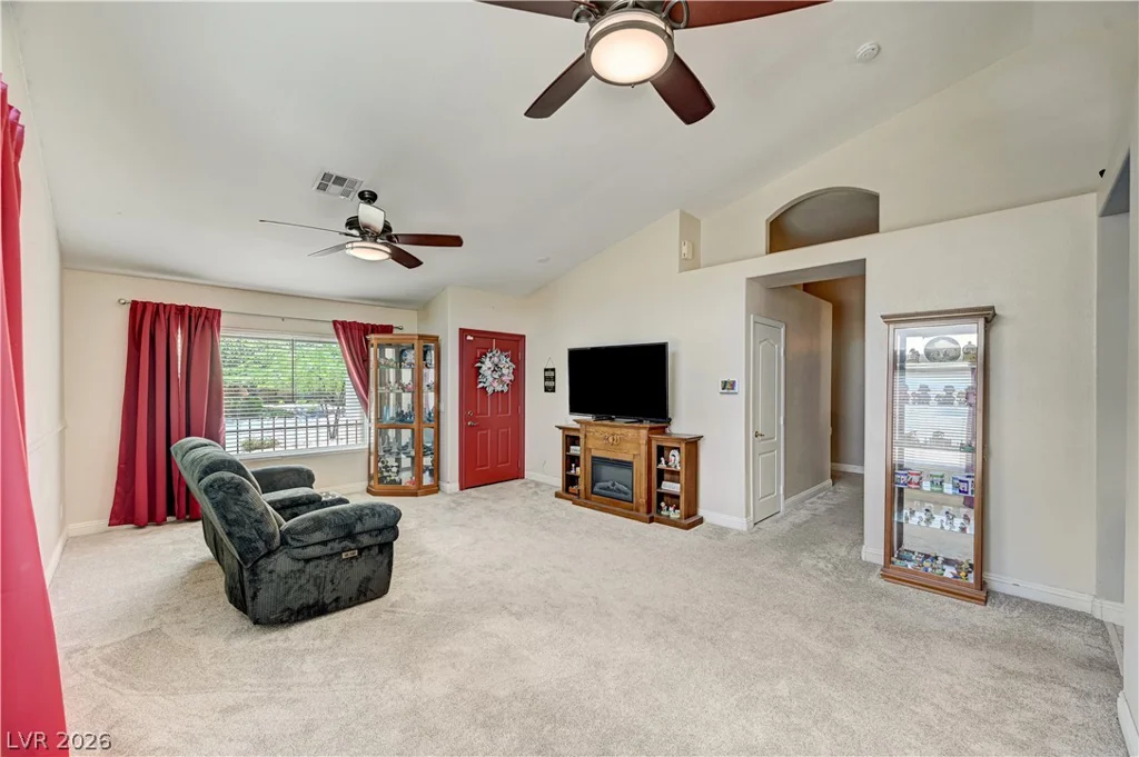 1717 Royal Canyon, Las Vegas, NV 89128