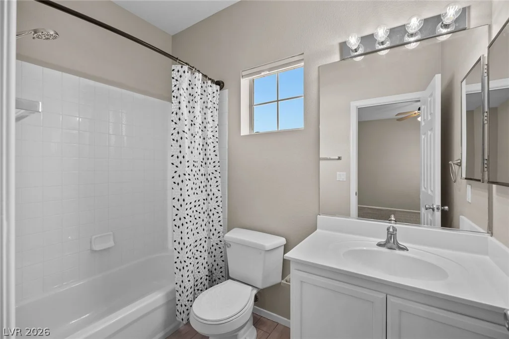 5940 Palmilla, North Las Vegas, NV 89031