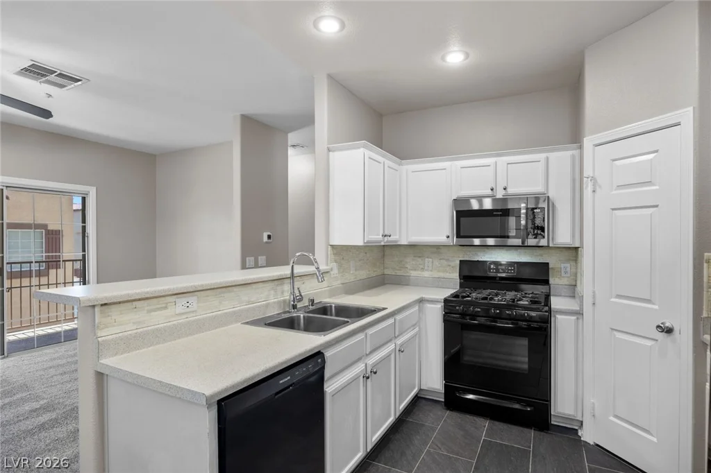 5940 Palmilla, North Las Vegas, NV 89031
