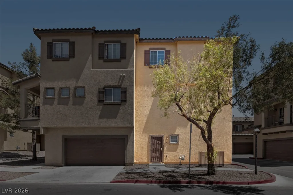 5940 Palmilla, North Las Vegas, NV 89031