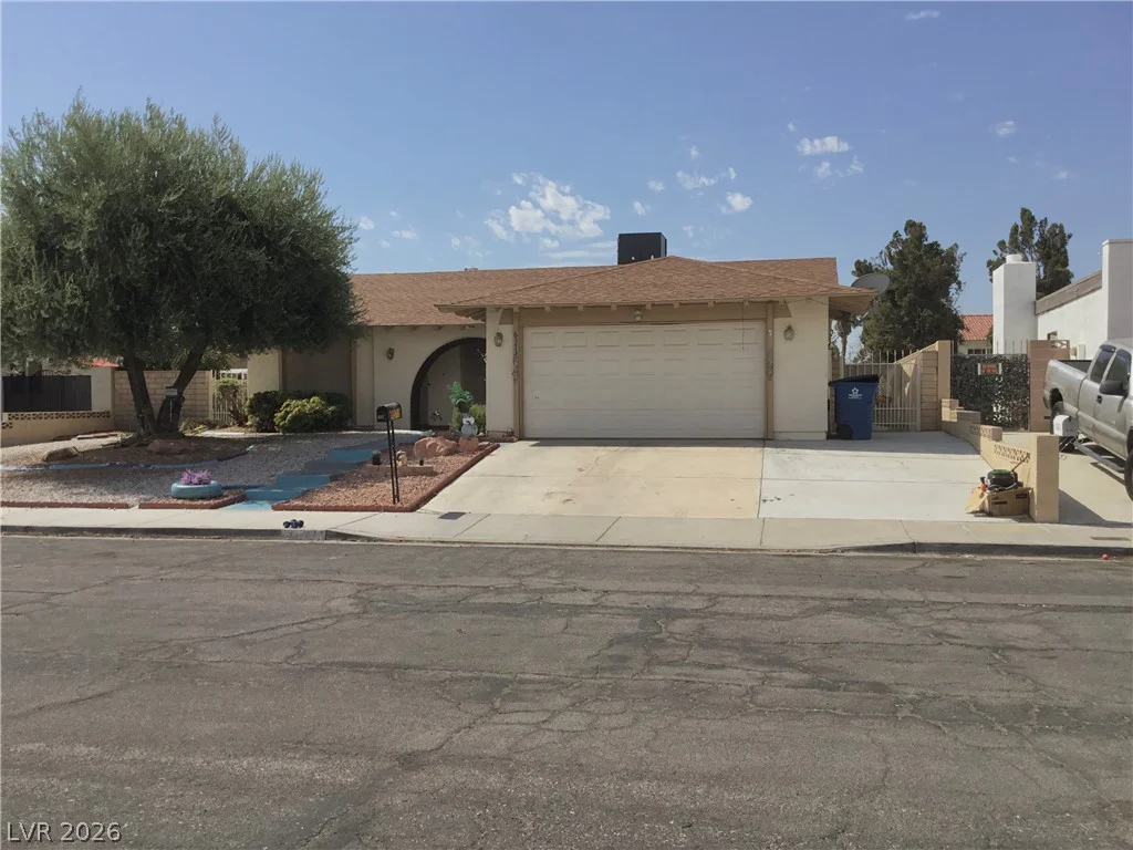 6373 Whippoorwill Way, Las Vegas, NV 89103
