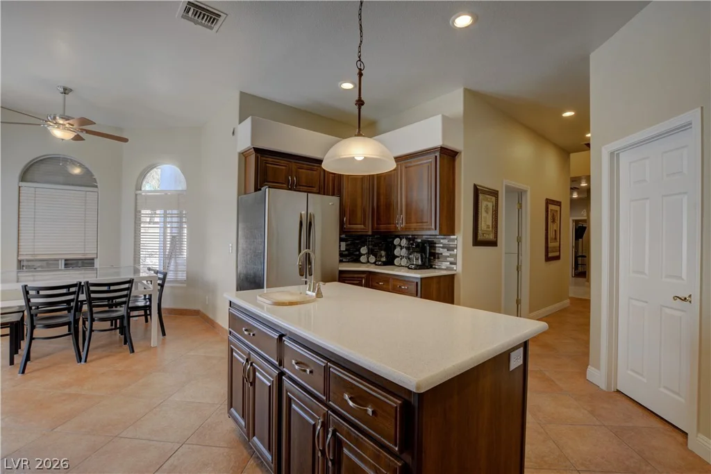 8345 Fairfield, Las Vegas, NV 89123