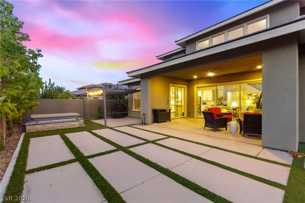 10578 Golden Light, Las Vegas, NV 89135