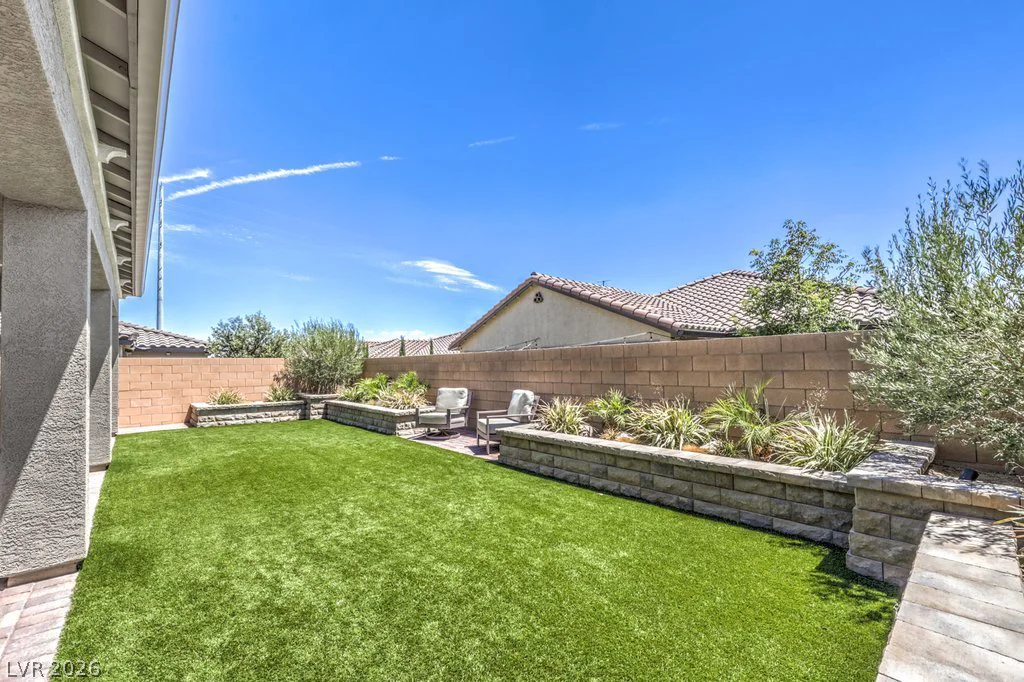 10937 Nicholas Jay, Las Vegas, NV 89166
