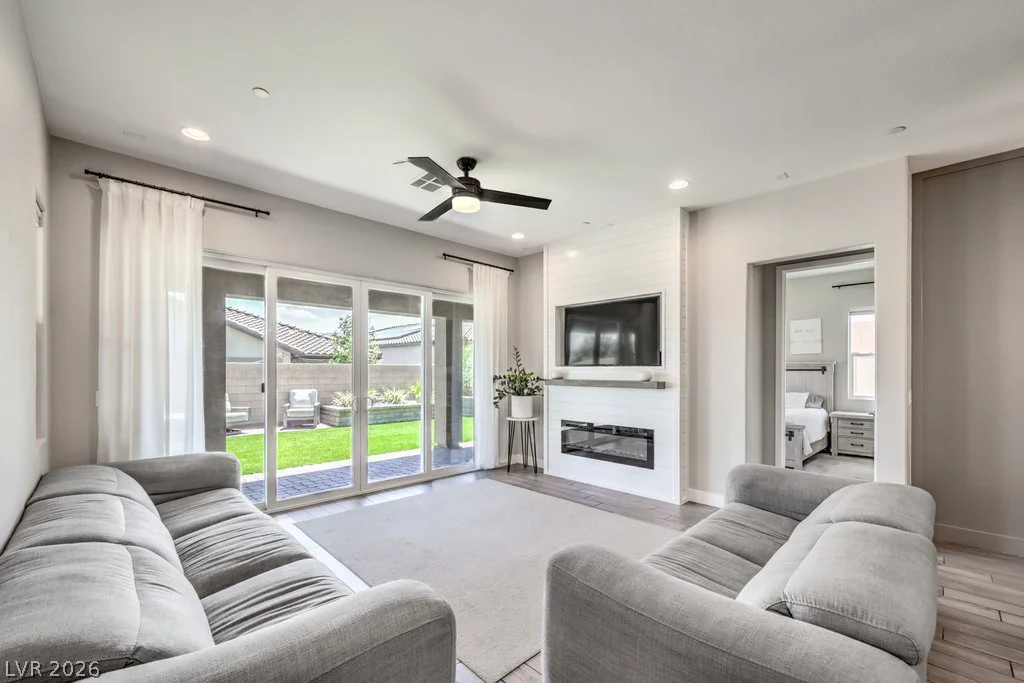 10937 Nicholas Jay, Las Vegas, NV 89166