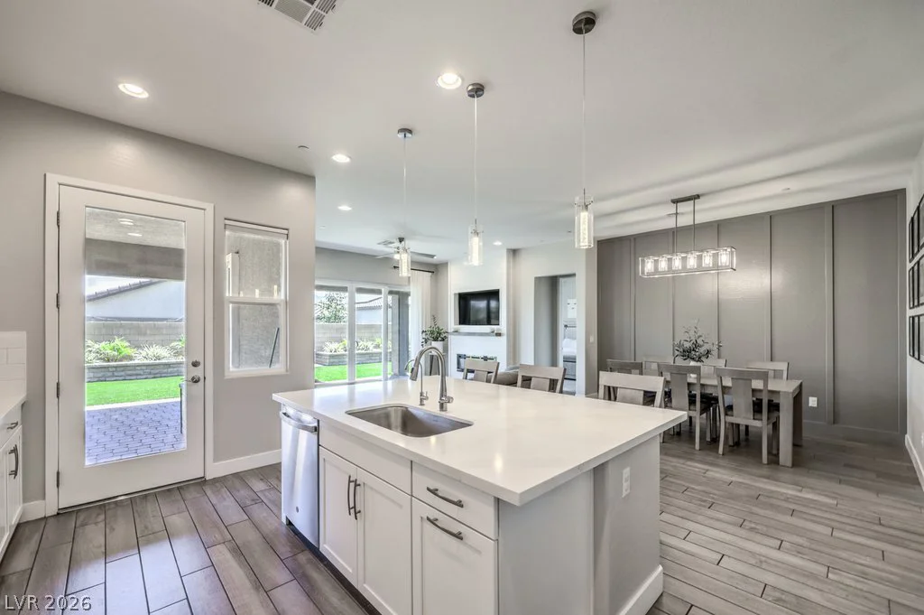 10937 Nicholas Jay, Las Vegas, NV 89166
