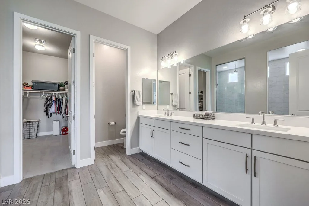 10937 Nicholas Jay, Las Vegas, NV 89166