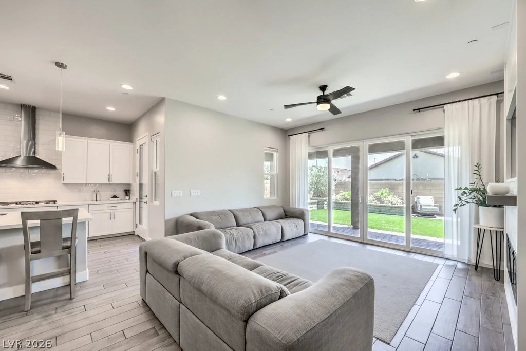 10937 Nicholas Jay, Las Vegas, NV 89166