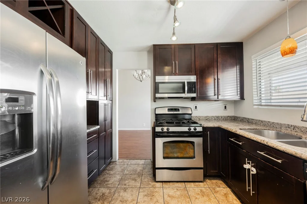7401 Coffeyville, Las Vegas, NV 89147