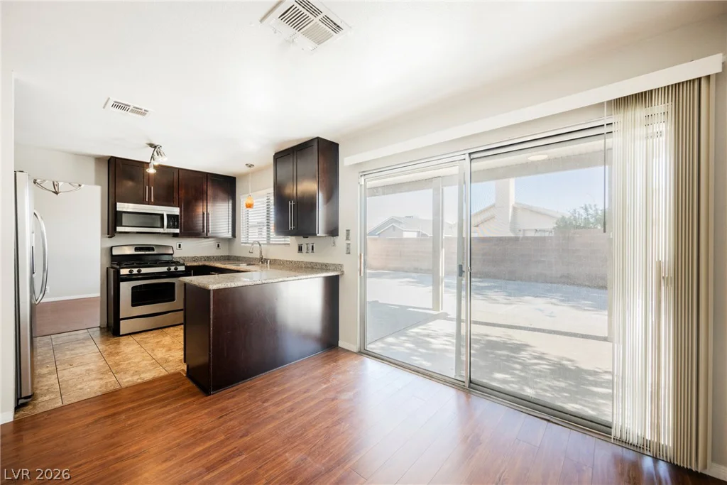 7401 Coffeyville, Las Vegas, NV 89147