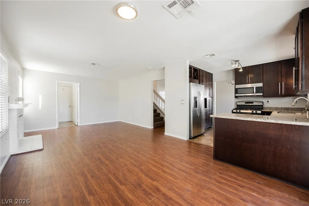 7401 Coffeyville, Las Vegas, NV 89147