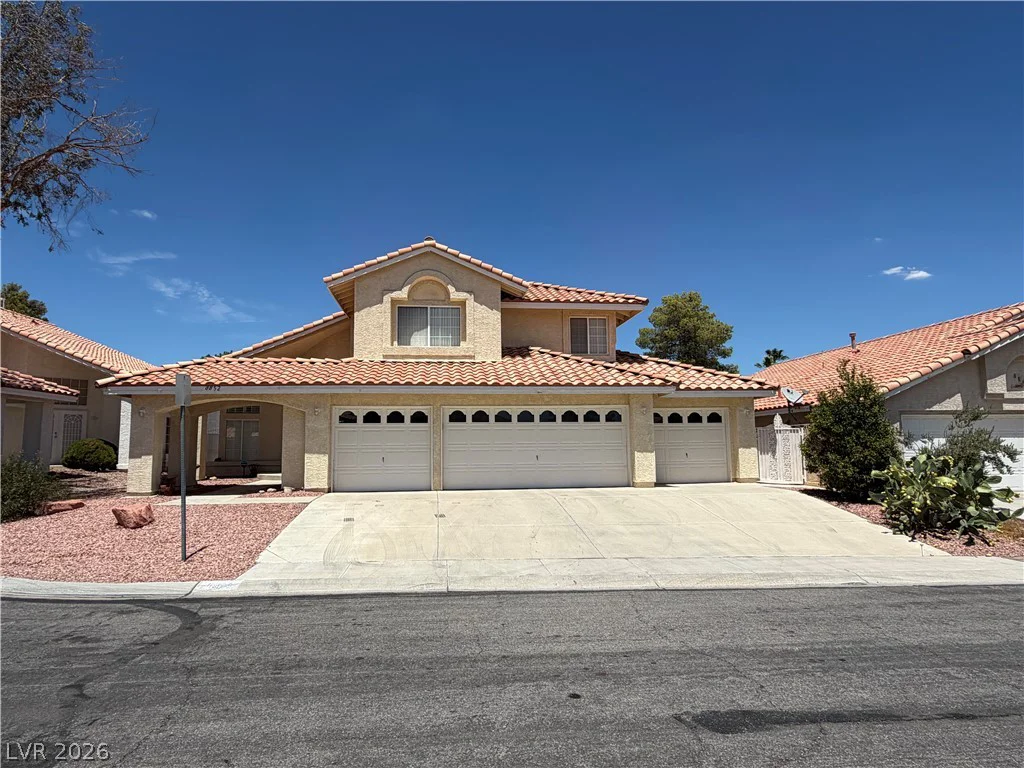 8852 Polo Bay, Las Vegas, NV 89117