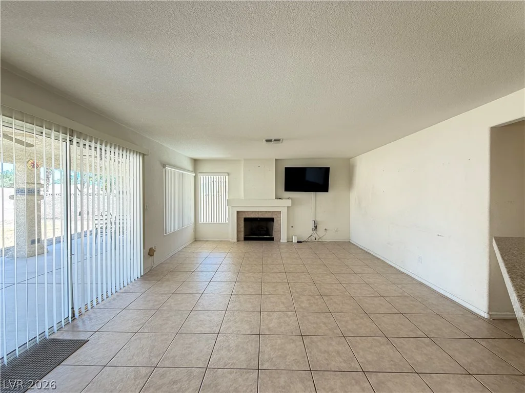 8852 Polo Bay, Las Vegas, NV 89117
