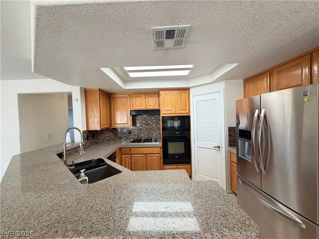8852 Polo Bay, Las Vegas, NV 89117