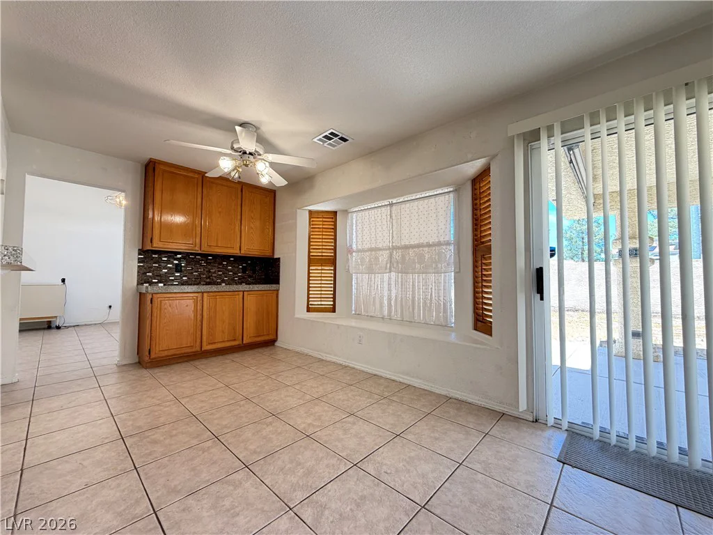 8852 Polo Bay, Las Vegas, NV 89117