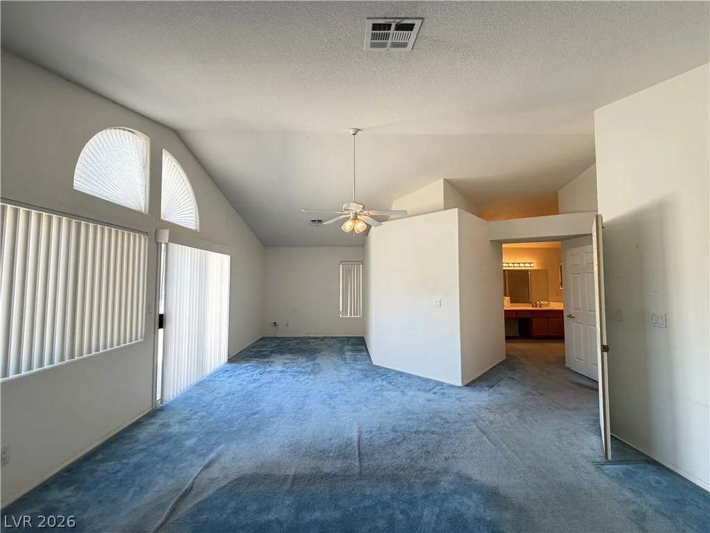 8852 Polo Bay, Las Vegas, NV 89117