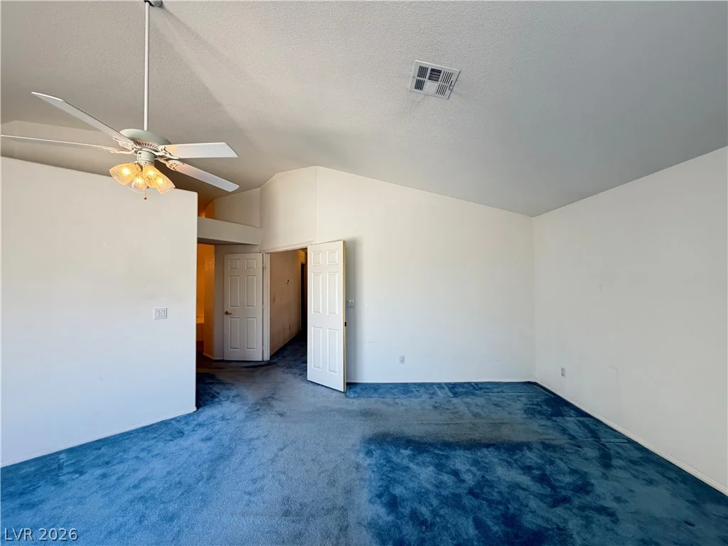 8852 Polo Bay, Las Vegas, NV 89117