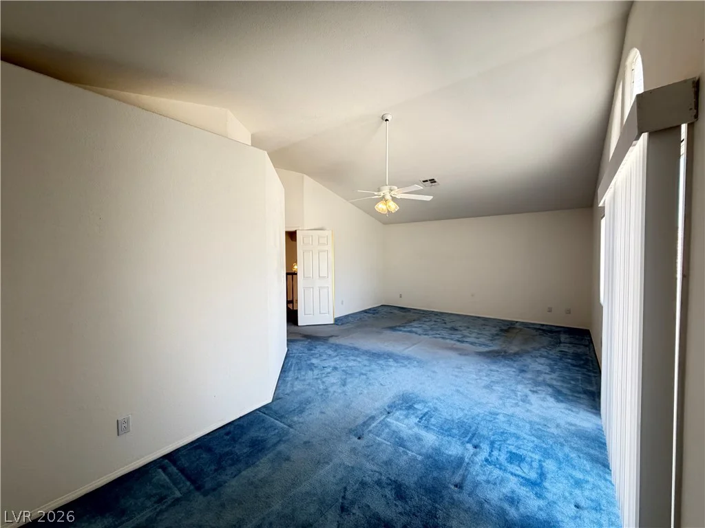 8852 Polo Bay, Las Vegas, NV 89117