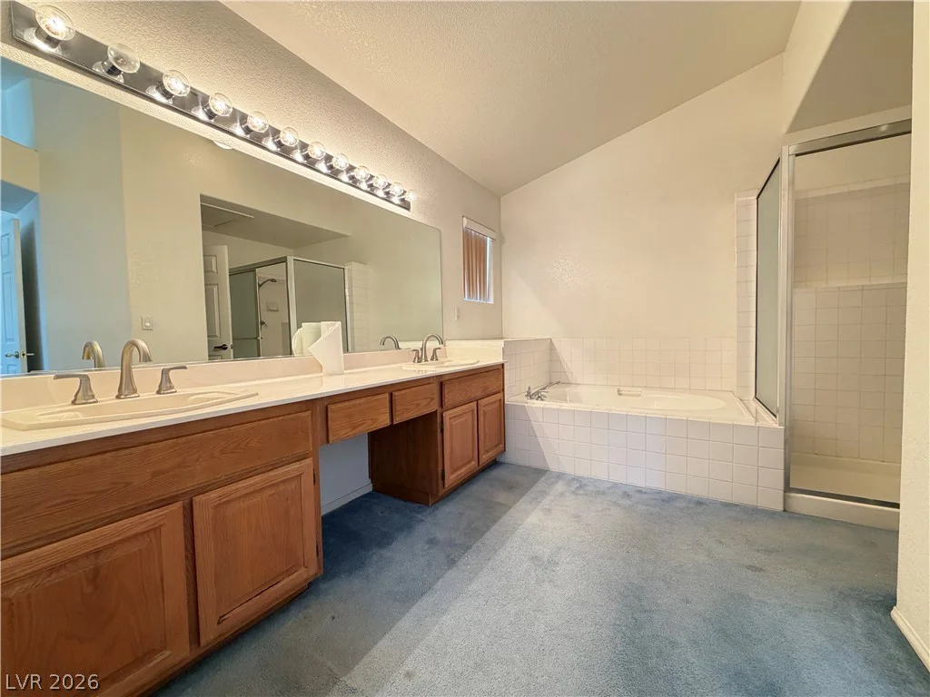 8852 Polo Bay, Las Vegas, NV 89117