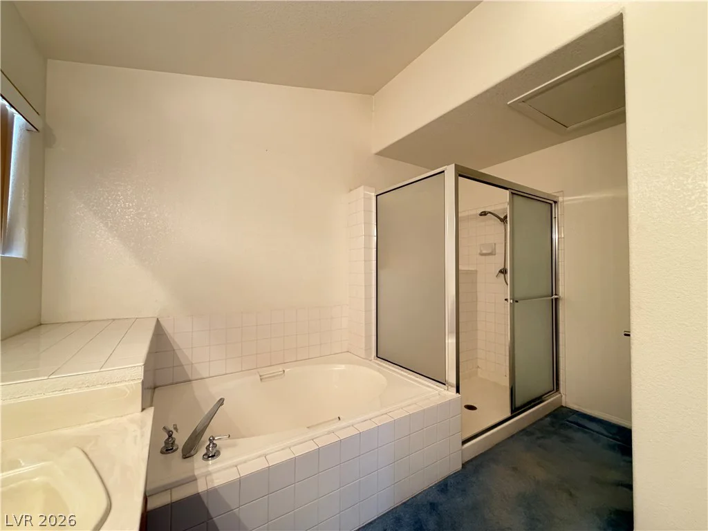 8852 Polo Bay, Las Vegas, NV 89117