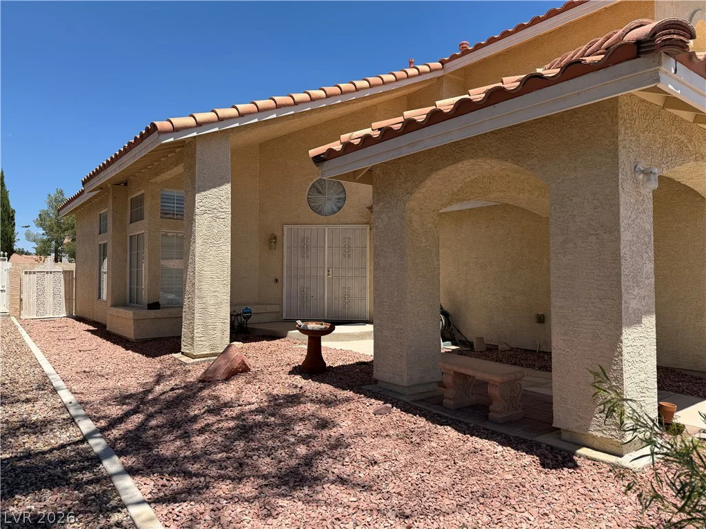 8852 Polo Bay, Las Vegas, NV 89117