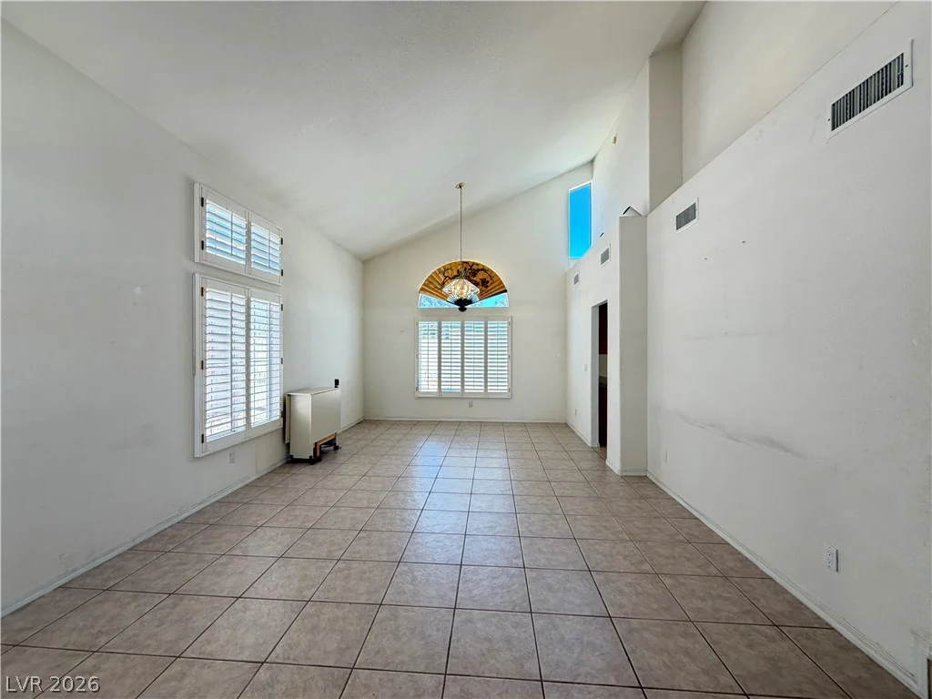 8852 Polo Bay, Las Vegas, NV 89117